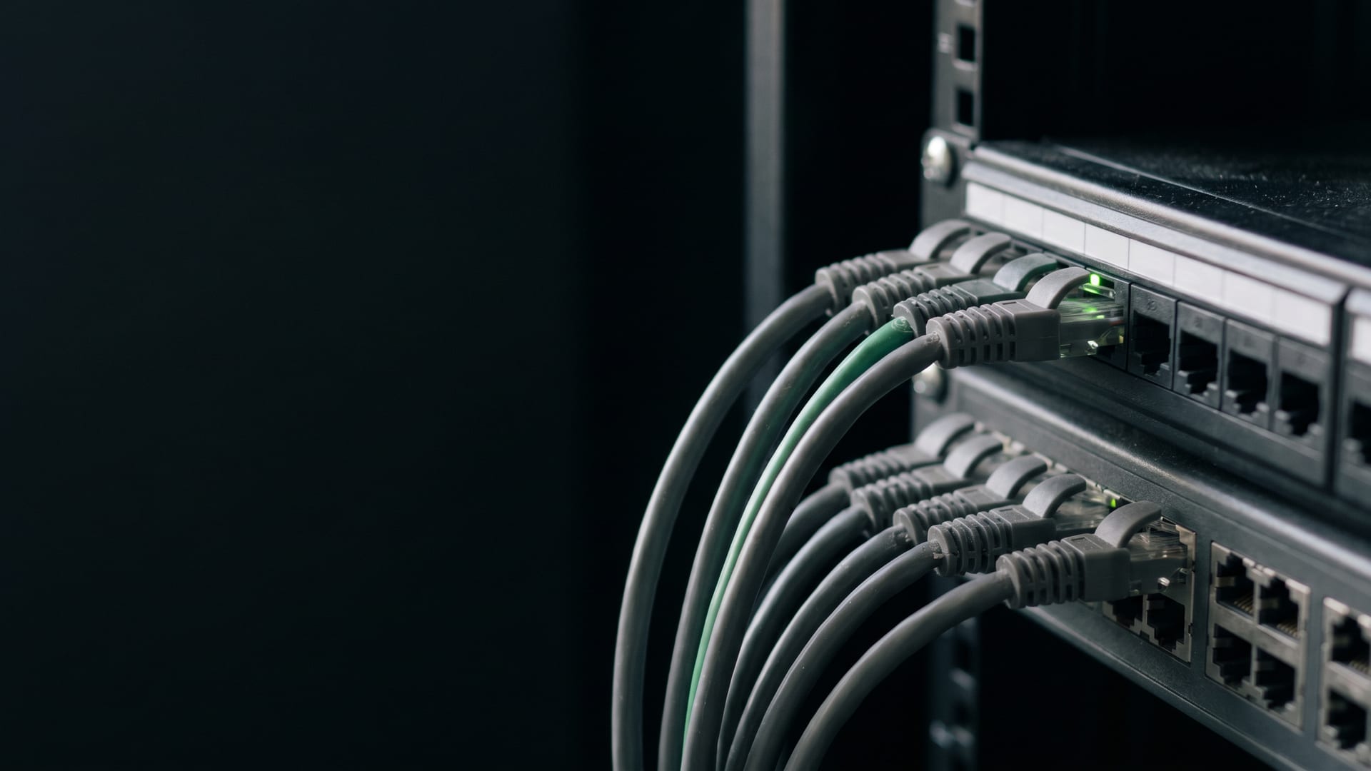 Strukturierte Netzwerkverkabelung nach DIN EN 50173 im Unternehmen