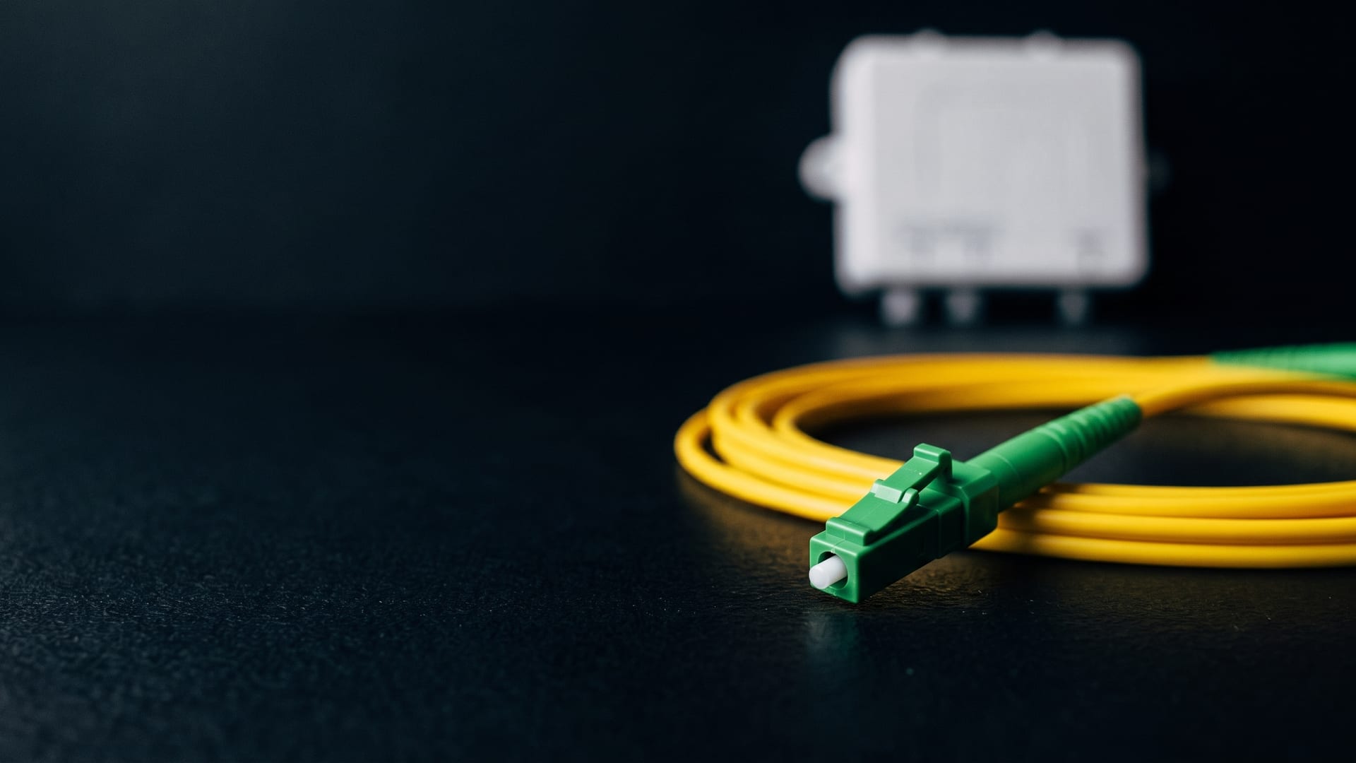 Glasfaser-Installation im Unternehmen: Kabel, Phasen und Zeitplan