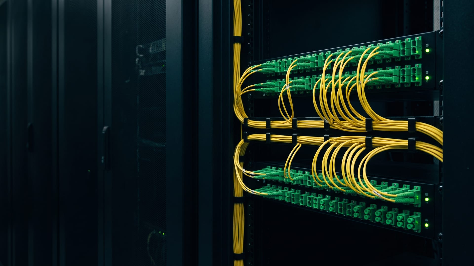 Redundante Netzanbindung und Failover-Topologie für Unternehmen